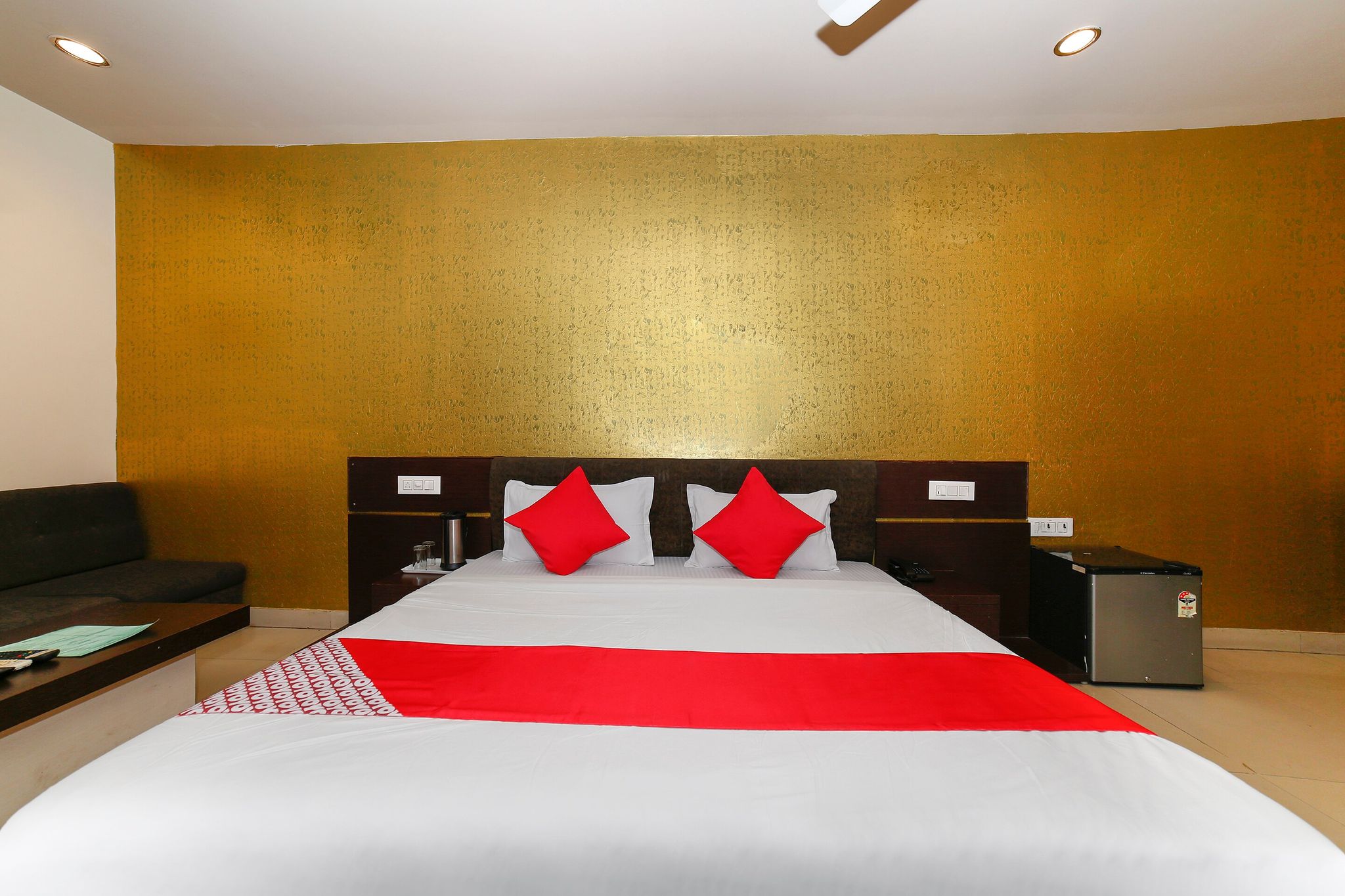 Collection O Om Residency Classic 28