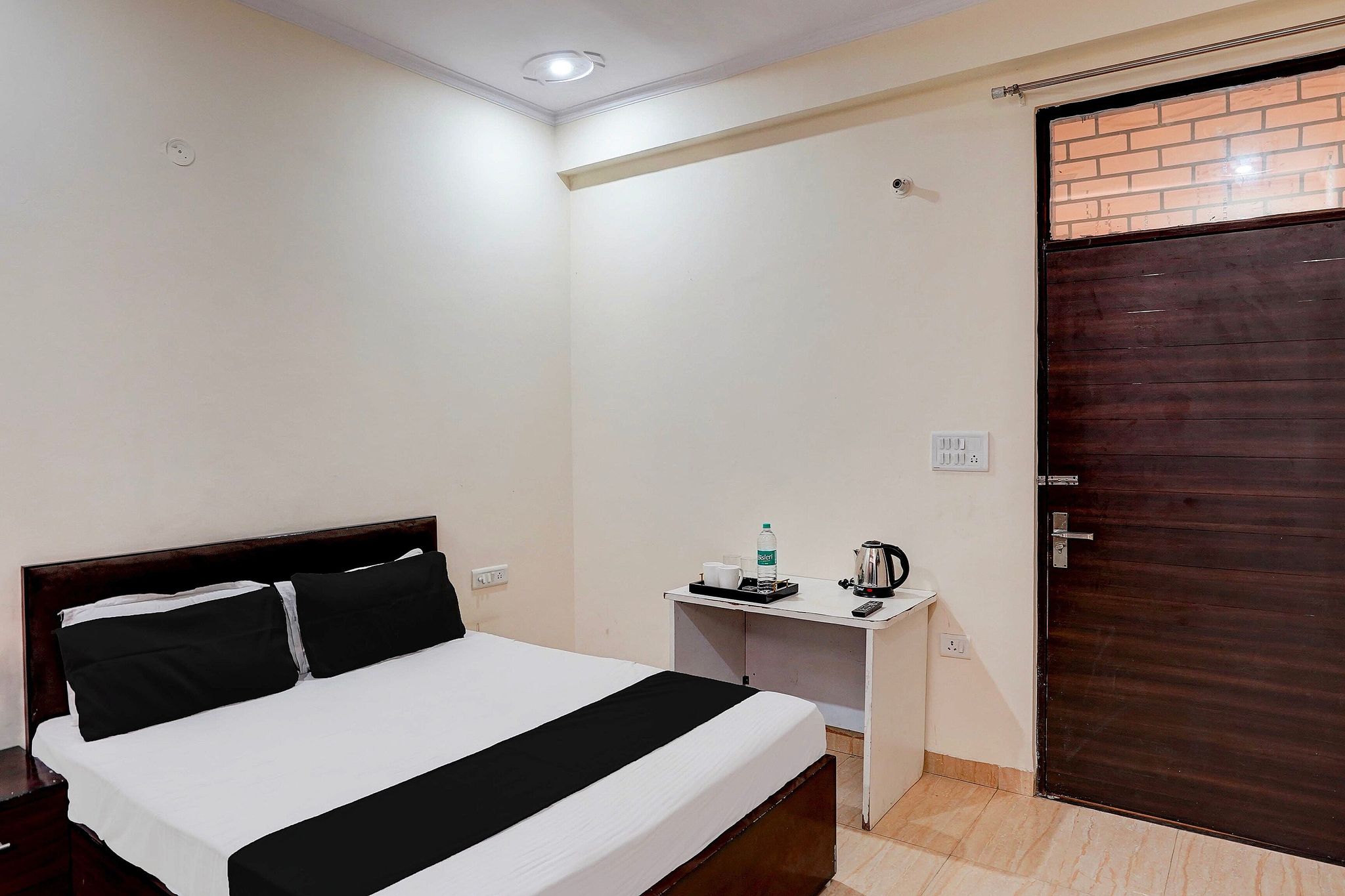 Collection O Hotel Villa Vista Classic 5