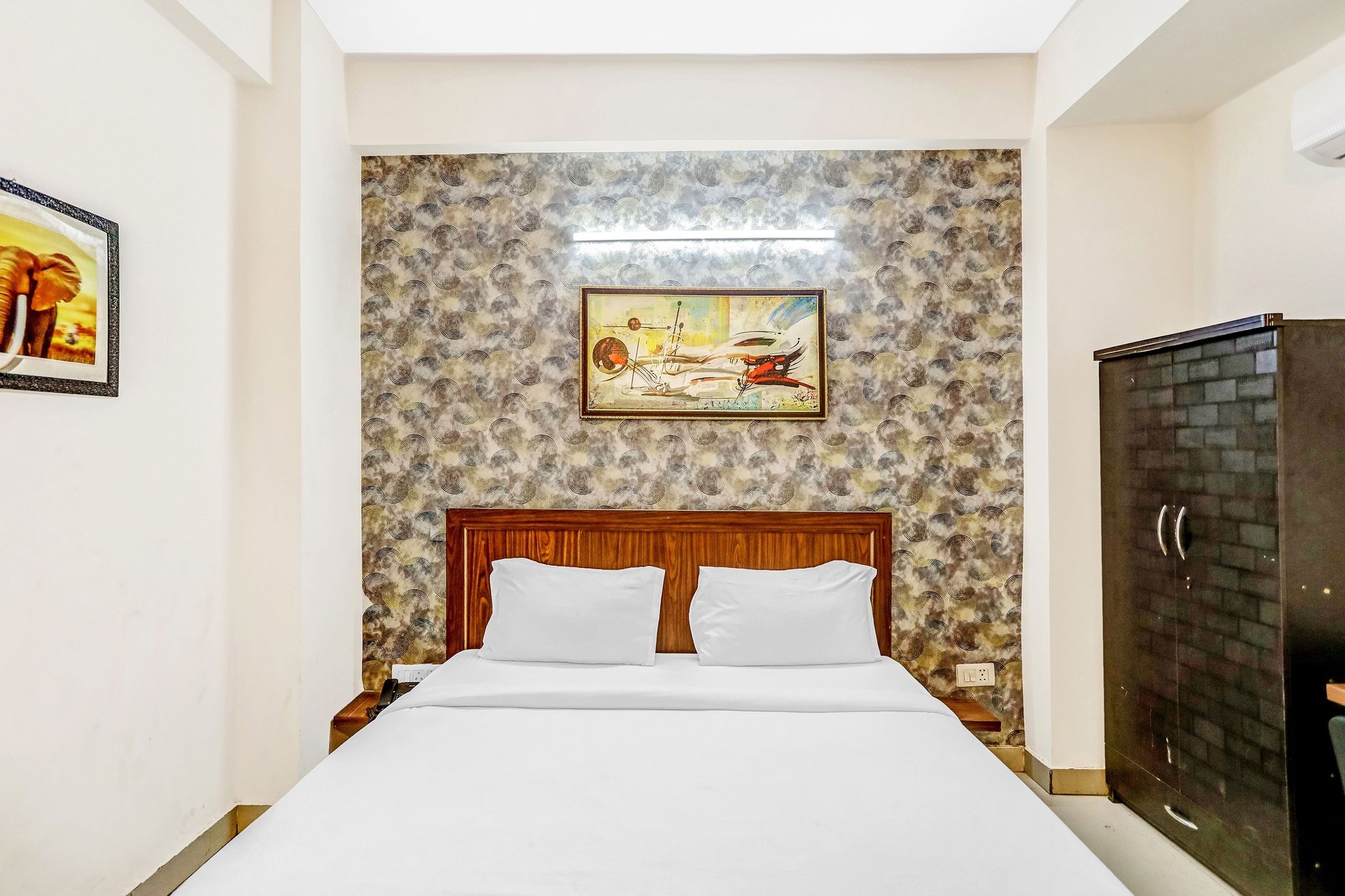 Hotel Aditya Residency sector 66 Noida Classic 32