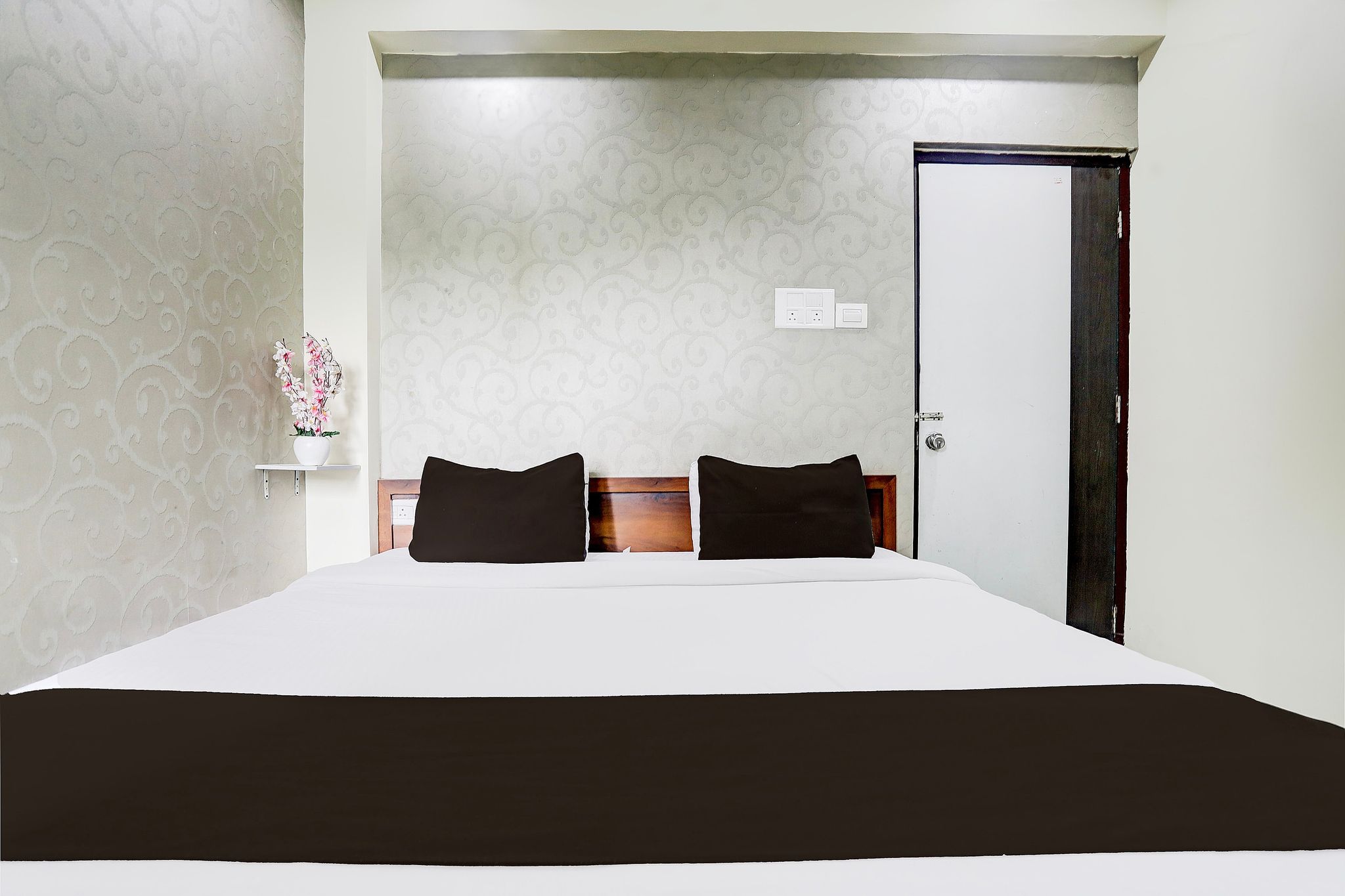 Super Hotel O Wardha Road Near Airport Classic 9