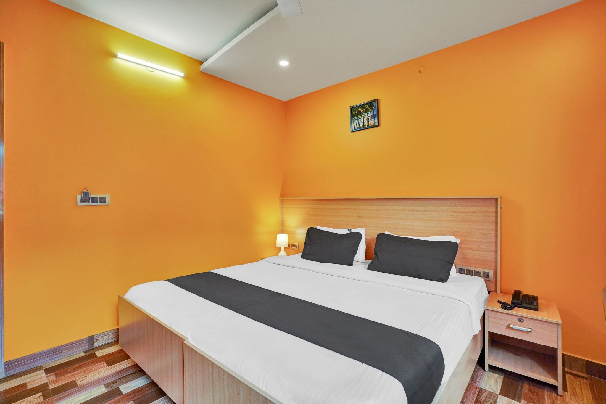 Super Collection O Kushal Nagar Near KSRTC Bus Stand Classic 28