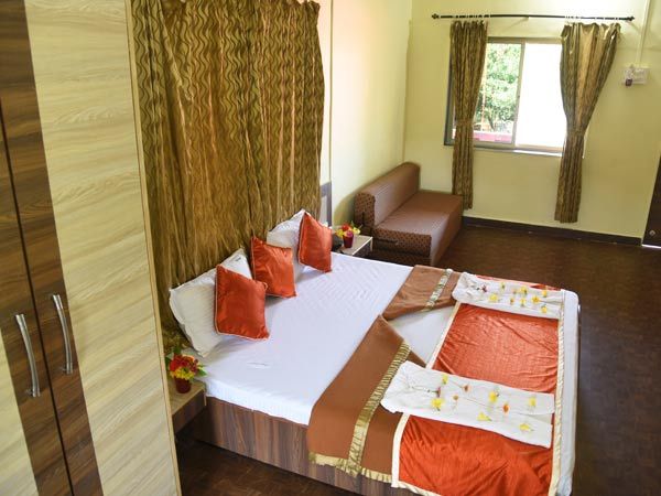 Wild Camp - The Nature Resort Superior Pool View Cottage AC