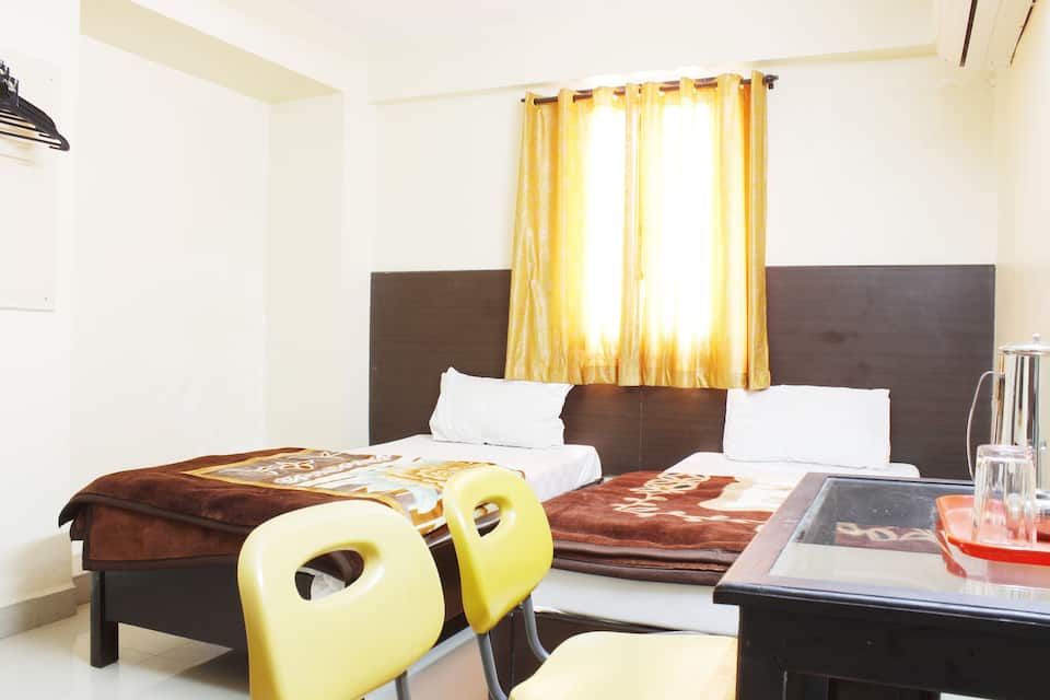 Double Deluxe Bedroom