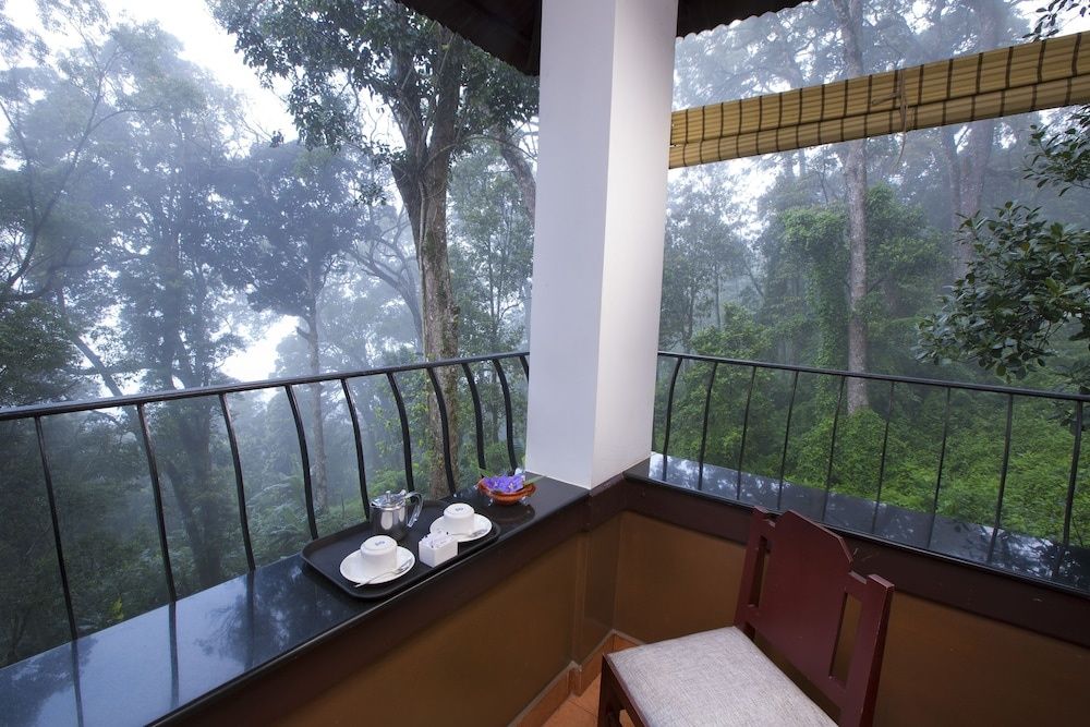 Madhumanthra Resort Honey Dew with Balcony