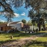 Demeures de campagne Parc du Coudray – Mercure