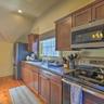 Luxe 'green Barn' Near Skiing w/ Mt Equinox Views!