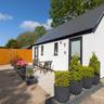 Cosy Twin or Double Studio Near Shearsby, England