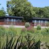 Beautiful Open Plan Lakeside Lodge, Shearsby